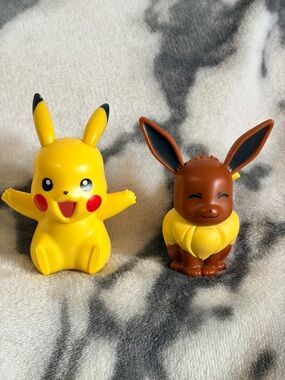 2016 Vintage Pikachu and Eevee 3” Interactive Plastic McDonalds Happy Meal Toys